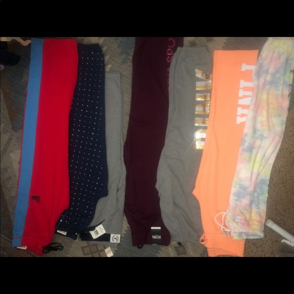 Victoria’s Secret-pink pants